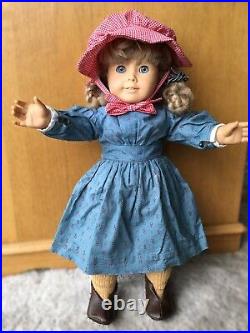 Set! Retired Kirsten American Girl Doll with Bedroom and School Sets, Outfits