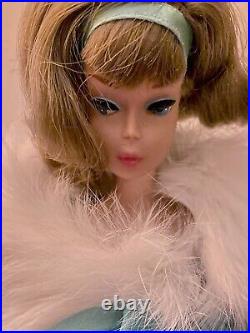 Side-Part American Girl Barbie Doll Blonde in Debutante Ball Outfit Vintage Ori