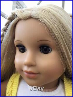 The Gorgeous American Girl Doll Julie Goty Retired In Meet Outfit