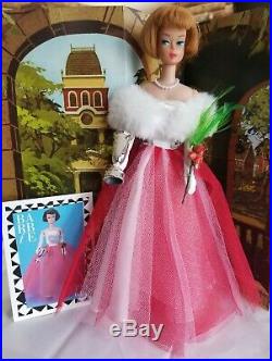 VINTAGE Barbie AMERICAN GIRL DOLL With original Campus Sweetheart Outfit
