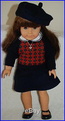 Vintage American Girl Doll Molly Collection 5 Outfits Accessories Bed BO